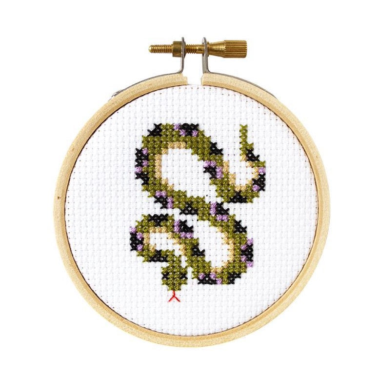 Small Embroidery Scissors Cross Stitch Knitting Sewing Scissors